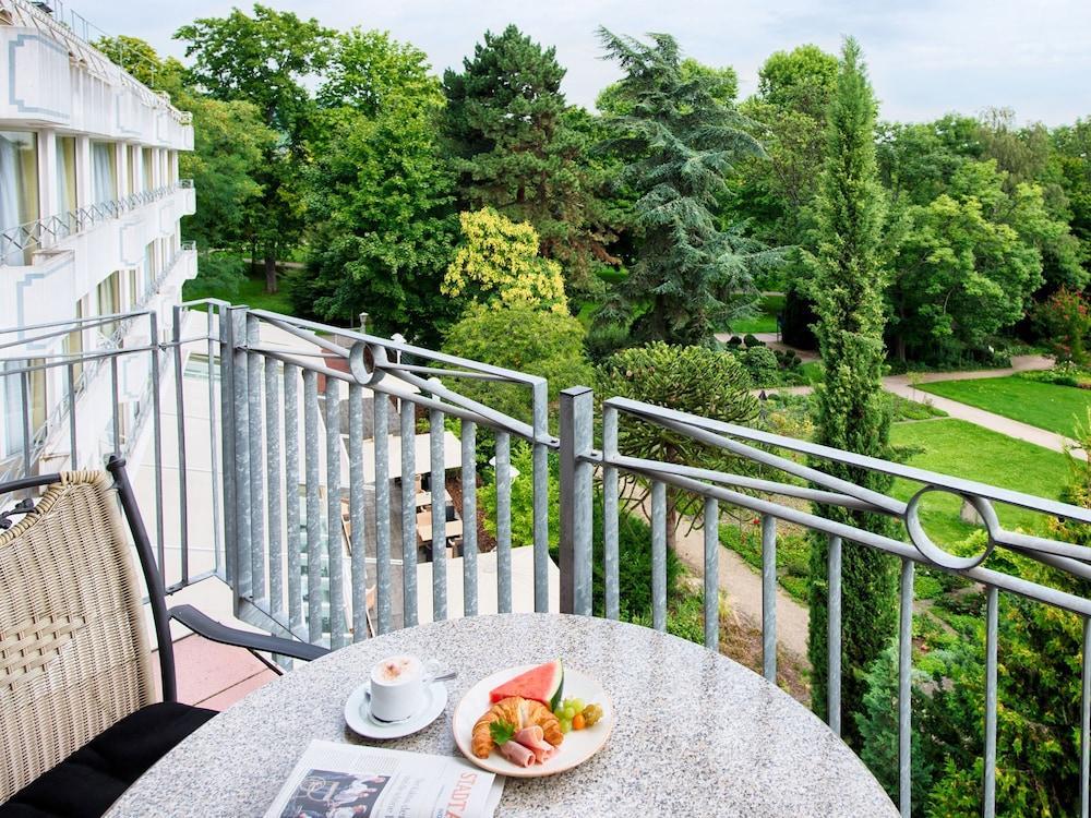 Achat Hotel Bad Dürkheim Buitenkant foto