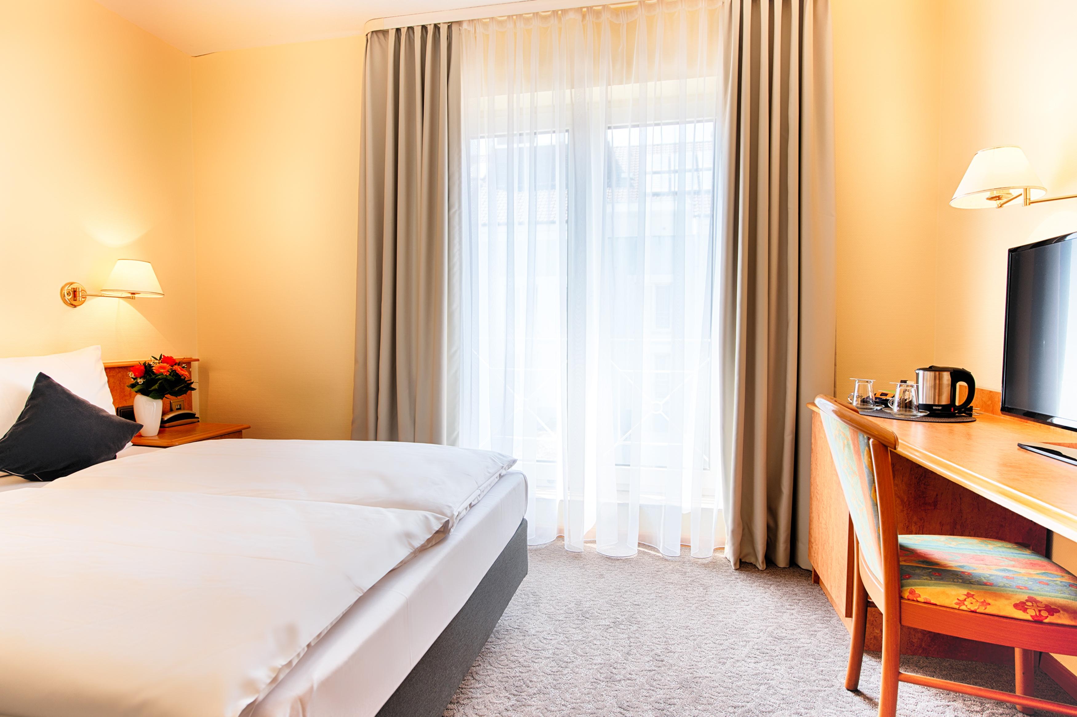 Achat Hotel Bad Dürkheim Buitenkant foto