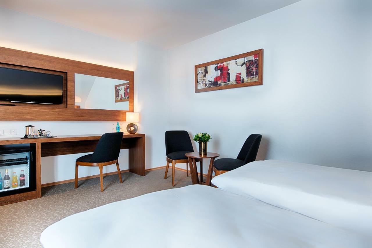 Achat Hotel Bad Dürkheim Buitenkant foto